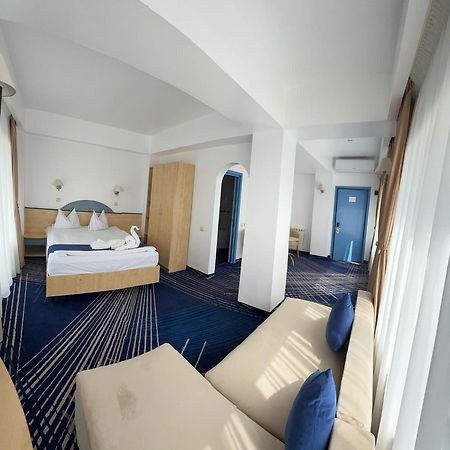 Briza Boutique Hotel Mamaia Extérieur photo