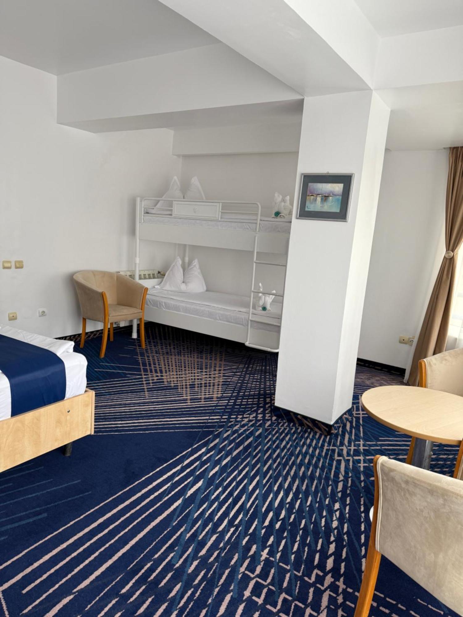 Briza Boutique Hotel Mamaia Extérieur photo